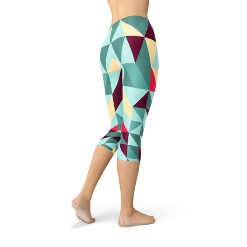 Geometric Triangles Capri Leggings